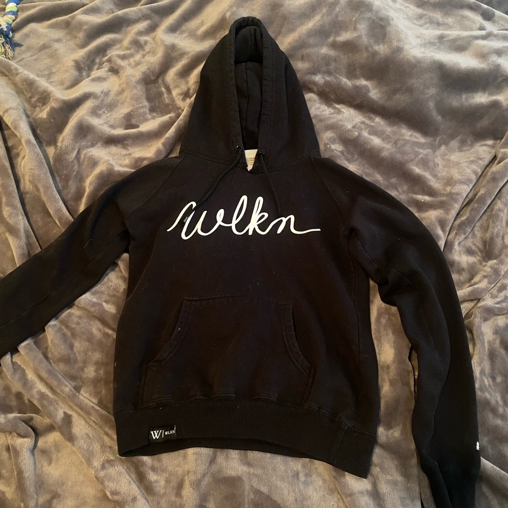 WLKN sweater warn once fits small